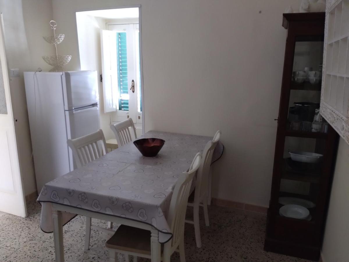 Palazzo Costantini Bed and Breakfast San Donato di Lecce Εξωτερικό φωτογραφία