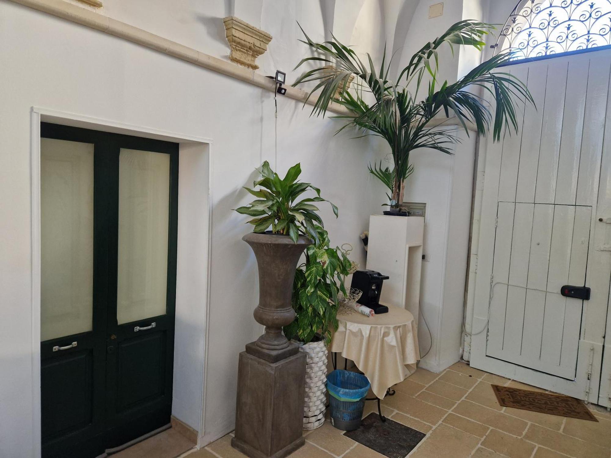 Palazzo Costantini Bed and Breakfast San Donato di Lecce Εξωτερικό φωτογραφία