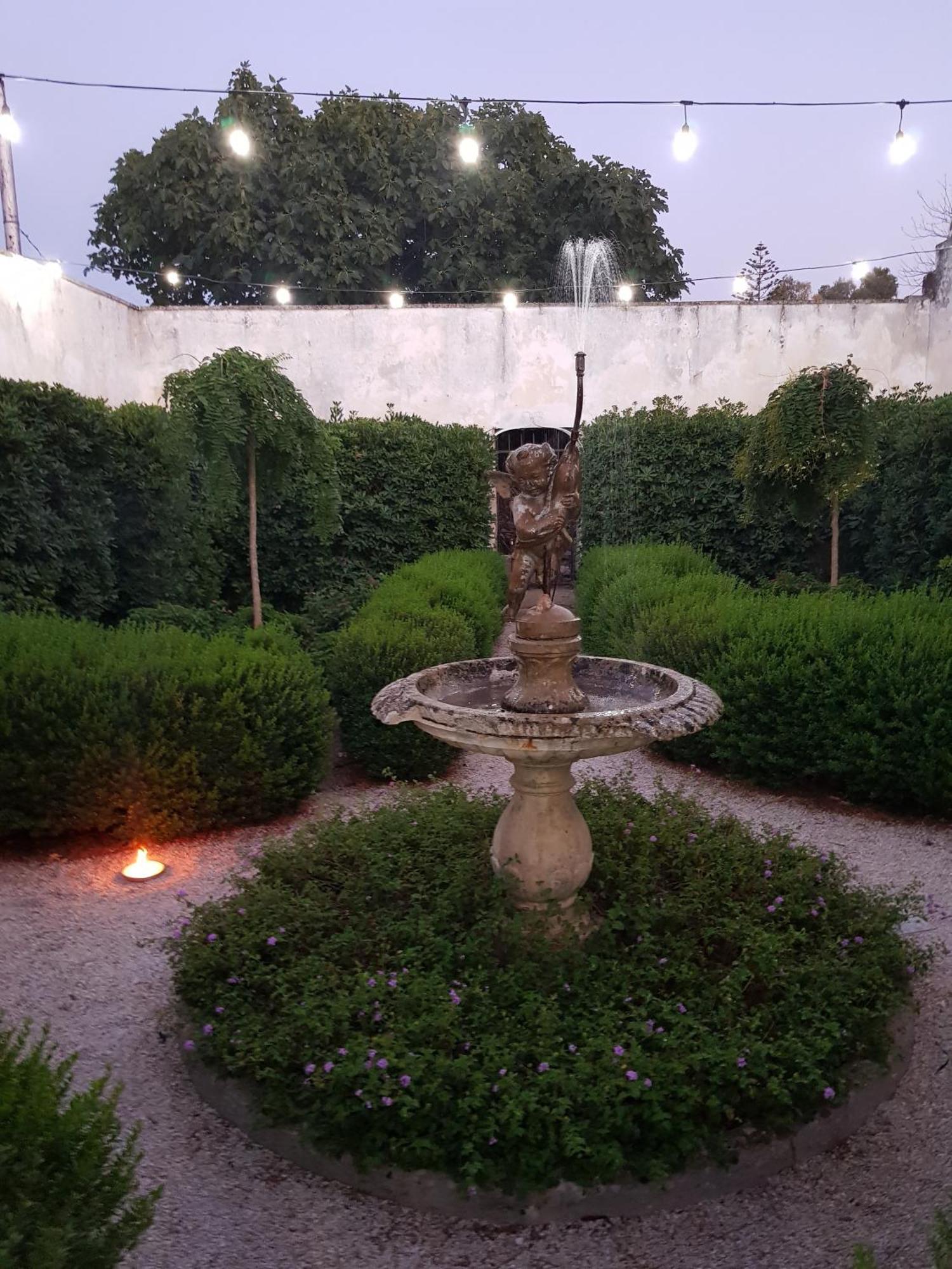 Palazzo Costantini Bed and Breakfast San Donato di Lecce Εξωτερικό φωτογραφία